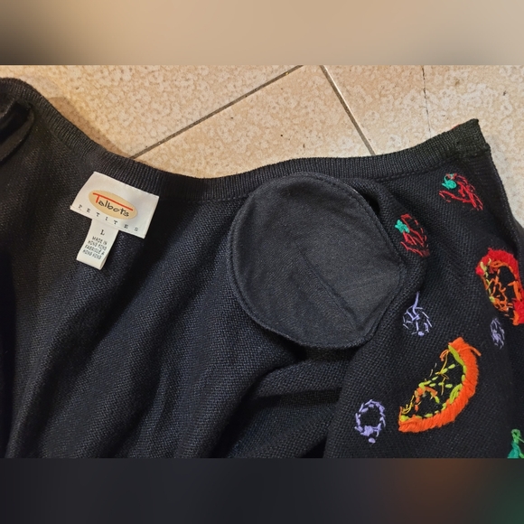 *Rare* Vintage Cardigan Sweater Black Multicolor Fruit Print Crocheted Buttons - Picture 9 of 10